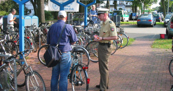 ADFC und Polizei klären über Fahrraddiebstahl auf Fahrraddiebstahl Syke Bahnhof