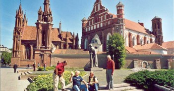 Das Baltikum per Rad entdecken: Lettland und Litauen christliche Kirchen