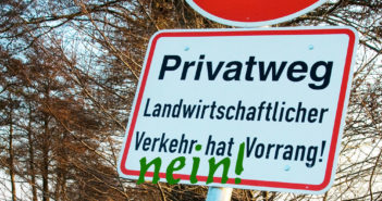 Kein Vorrang auf landwirtschaftlichen Wegen Kein Vorrang für Trecker