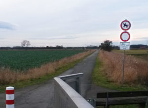 Neue offizielle Verkehrszeichen