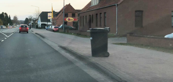 Mülltonne auf Radweg