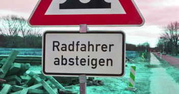 Irrtümer beim Radfahren Radfahrer absteigen