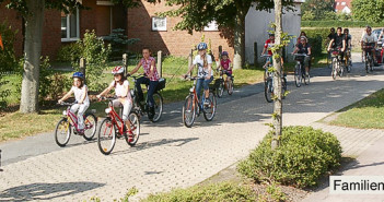Rad fahrende Kinder —- Sonderregeln Familientour 2010